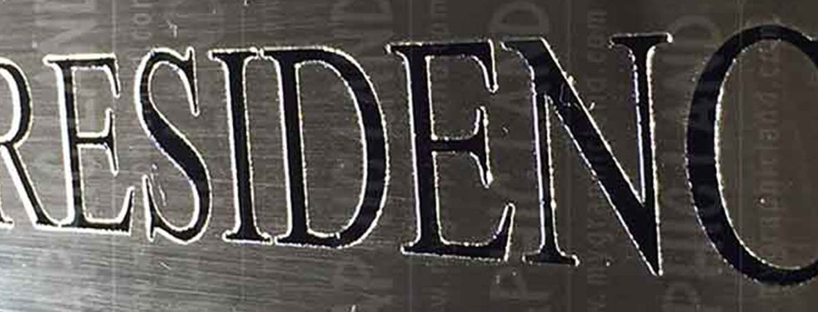 gravure sur acrylique Madagascar